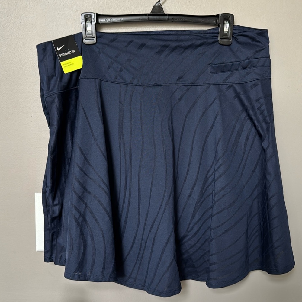 Nike Tennis Flouncy Skort w/Pocket. Never used. XXL